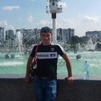 Niko_Dominik Adlı Modelin Çevrimdışı Sohbet Odası
