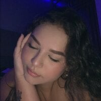 Fox_sophie's Offline Chat Room