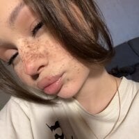 VikkiRosee webcam model