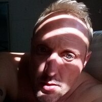 TxVersBubbleBooty's Offline Chat Room