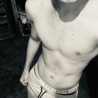 Alejandroads20 webcam