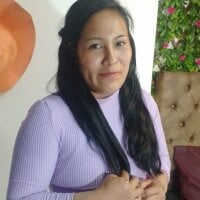 Yineth_Hot webcam model