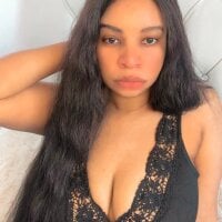 CurvyAnah webcam model