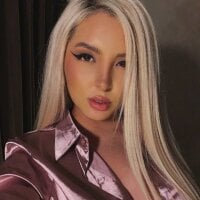 VictoriaMorrone webcam model