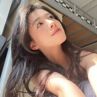 Young__babe's Offline Chat Room