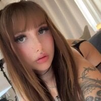 Scarbadgirl_ webcam model