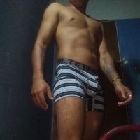 tonyy2606 offline chatrum