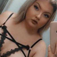 chelsea-marks' Offline Chat Room