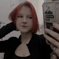 LonaShy webcam model