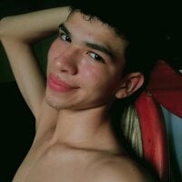 Model dyllan_femboy