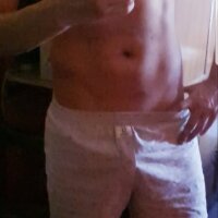 striprince's Offline Chat Room