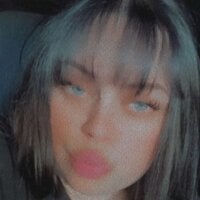 cindyhatesyou Adlı Modelin Çevrimdışı Sohbet Odası