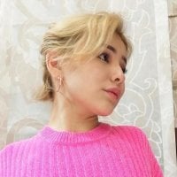 Mila_Great's Offline Chat Room