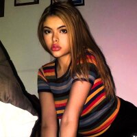 Haily_Collen Adlı Modelin Çevrimdışı Sohbet Odası