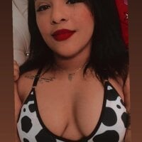 blowjobs_lat's Offline Chat Room