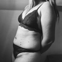 AlyaMiss webcam model