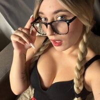 ShyBunny1Live Webcam
