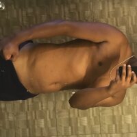 غرفة دردشة The_kitty_party_boy دون اتصال