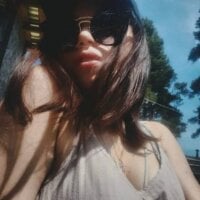 LisaAlexancler's Offline Chat Room