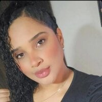 ZaraRose9 webcam model