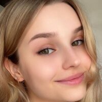 Emma_Cream_Babe fully nude on webcam for live porn video chat