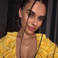 MariaValverdeee webcam model
