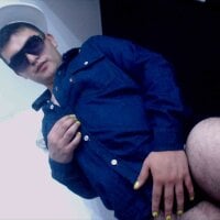 XxSantiSexyBigAssxX webcam