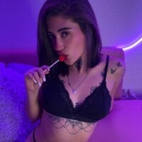Maiaaa_11 webcam model