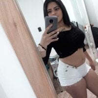 kiara_latin অফলাইন চ্যাট রুম