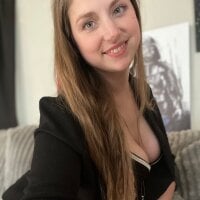 mirannacult webcam model