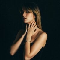 VelvaKientz's Avatar Pic