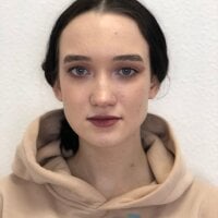 CamillaMani's Offline Chat Room