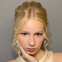 GwenBackers' Offline Chat Room