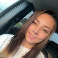 SubmissiveBabe0217's Offline Chat Room