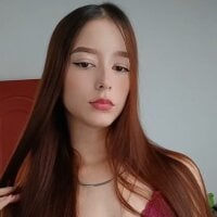 ElyraBloom webcam model