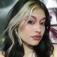 Jenifergarcia Adlı Modelin Çevrimdışı Sohbet Odası