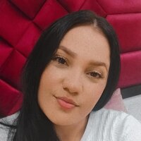 LauraBiel_'s Offline Chat Room