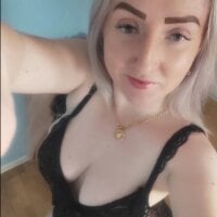 BrigitDani's Avatar Pic