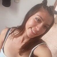 Isabella_Blondetf webcam model