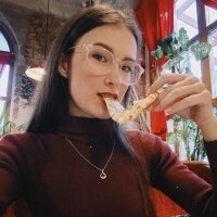 anna-banana_'s Offline Chat Room