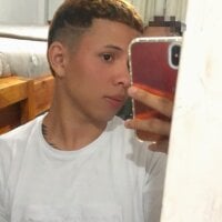 Averange_boyshot