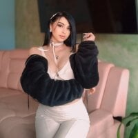 Hilary_pink11's Avatar Pic