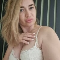 LILI_25_25 webcam