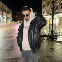 GoldenPennis696 model avatar