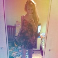 BullyJanise's Offline Chat Room