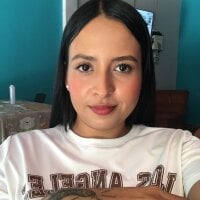 Sofiaaxxxxxx's Offline Chat Room