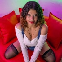 laura_saenz_26 offline chatrum