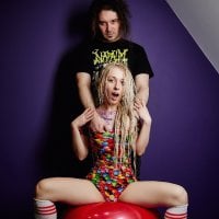 squirtAliceandbigdaddy: δωμάτιο συνομιλίας εκτός σύνδεσης