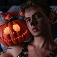 ArthurWhitee webcam model