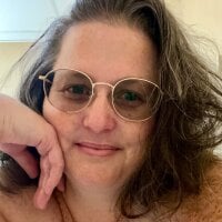 Beatricefrench-curvy-milf avatar